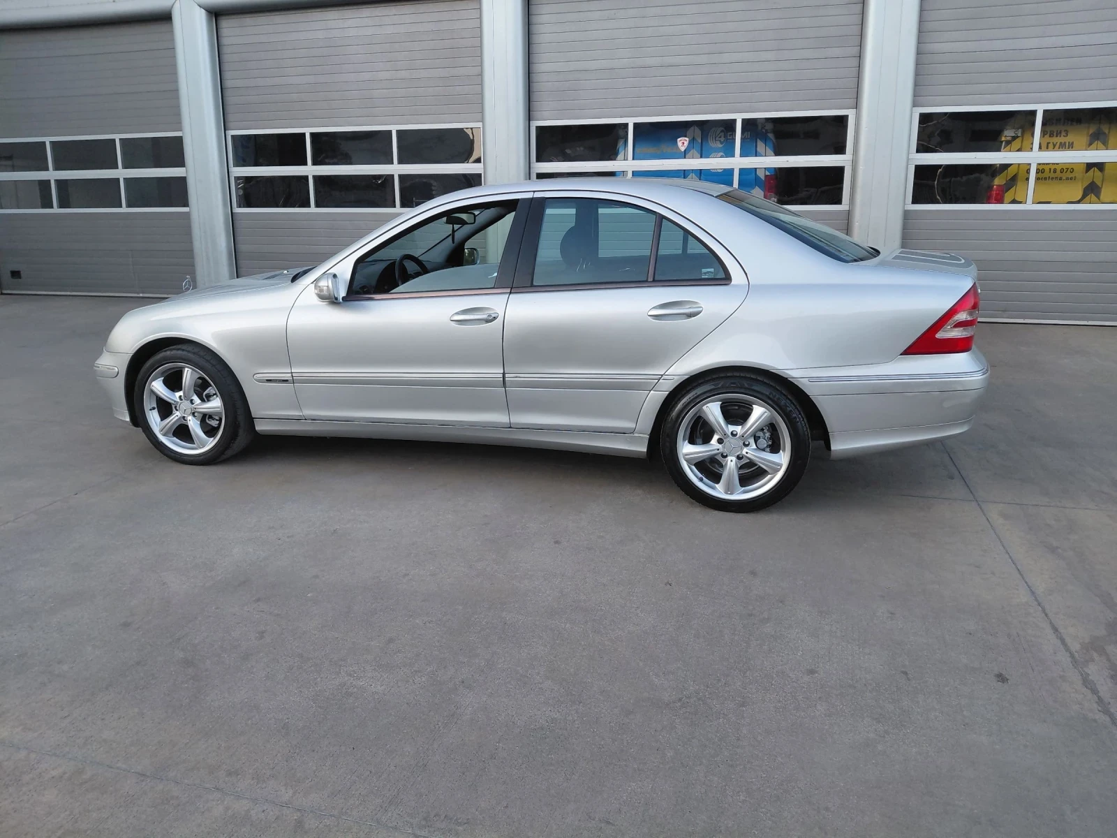 Mercedes-Benz C 200 | Mobile.bg   12