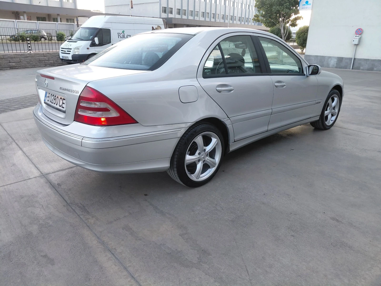 Mercedes-Benz C 200 | Mobile.bg   14