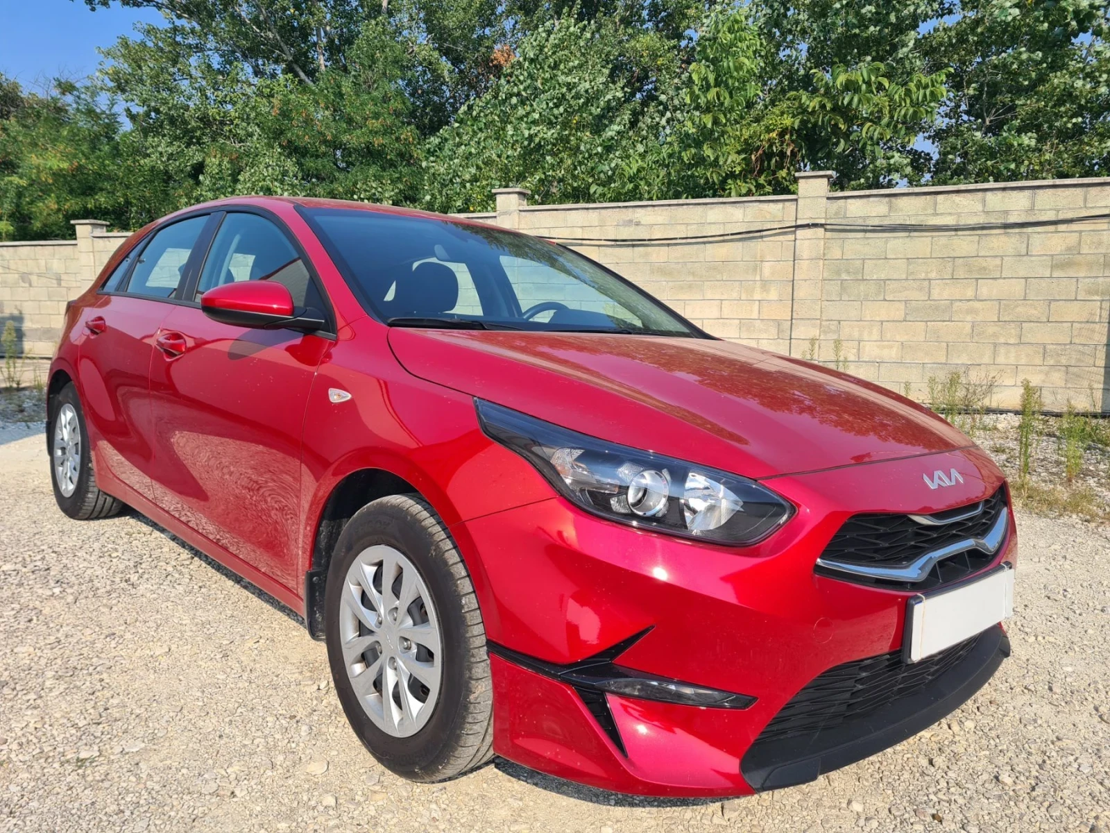 Kia Ceed 1.5i Benzin Automatic 2024 г. Гаранция , снимка 2 - Автомобили и джипове - 53732191