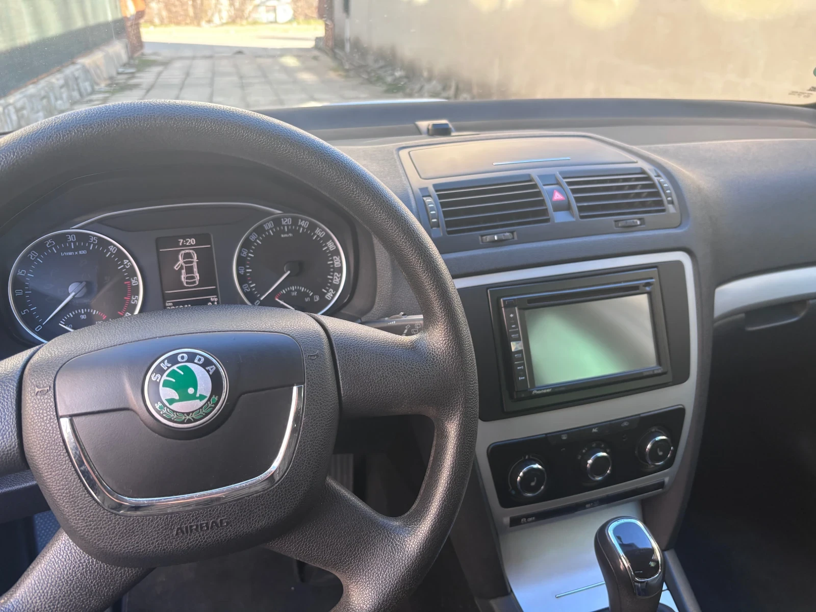 Skoda Octavia, снимка 8 - Автомобили и джипове - 53785038