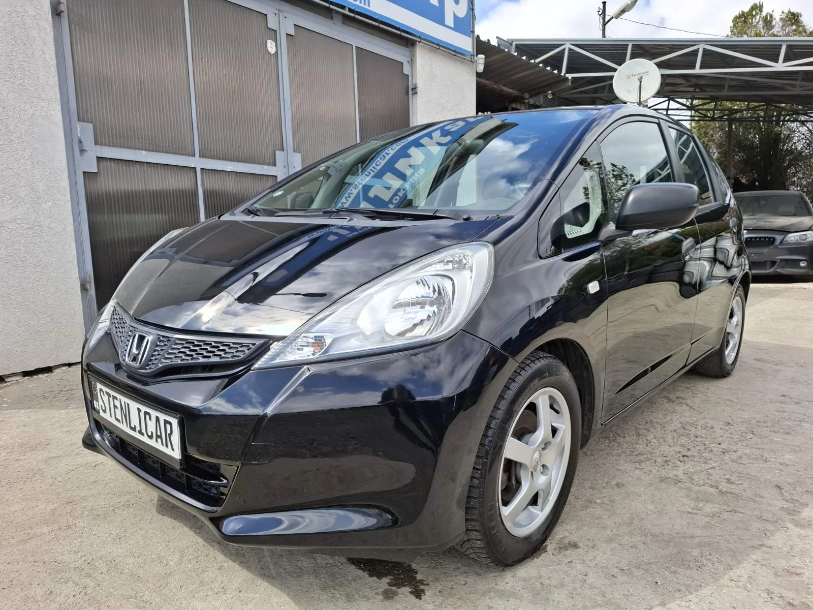 Honda Jazz 1.2i FaceLift  + EURO5b, снимка 3 - Автомобили и джипове - 54232190