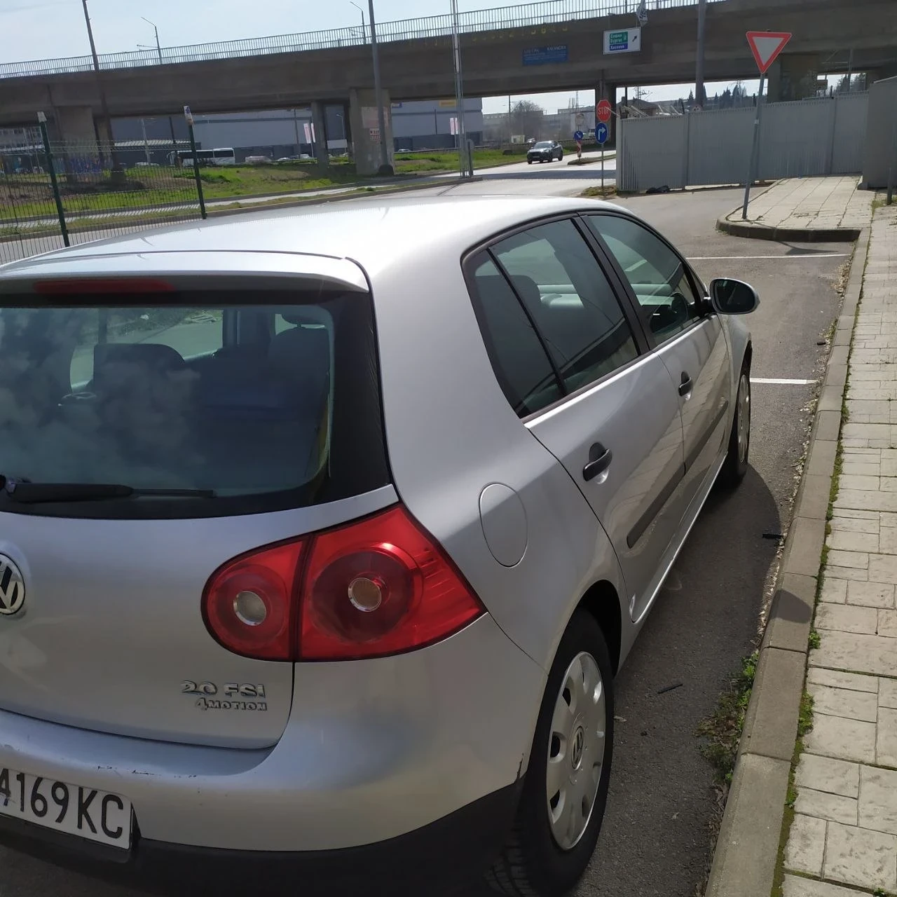 VW Golf 2.0 FSI Four motion, снимка 3 - Автомобили и джипове - 54481120