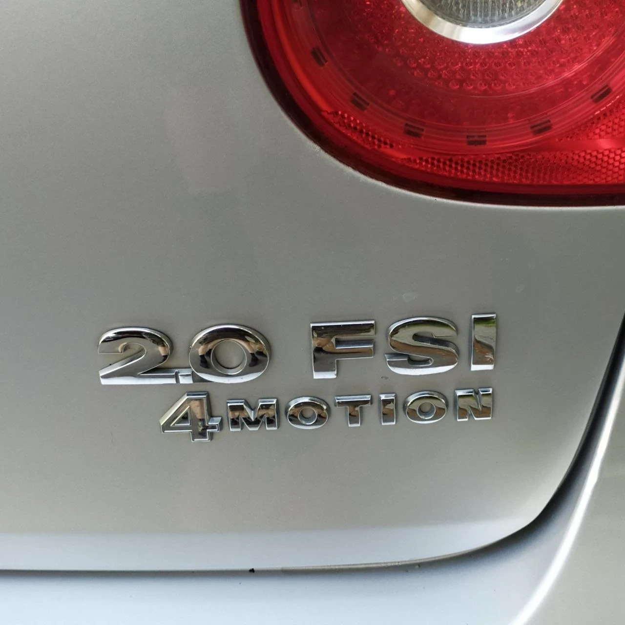 VW Golf 2.0 FSI Four motion, снимка 6 - Автомобили и джипове - 54481120