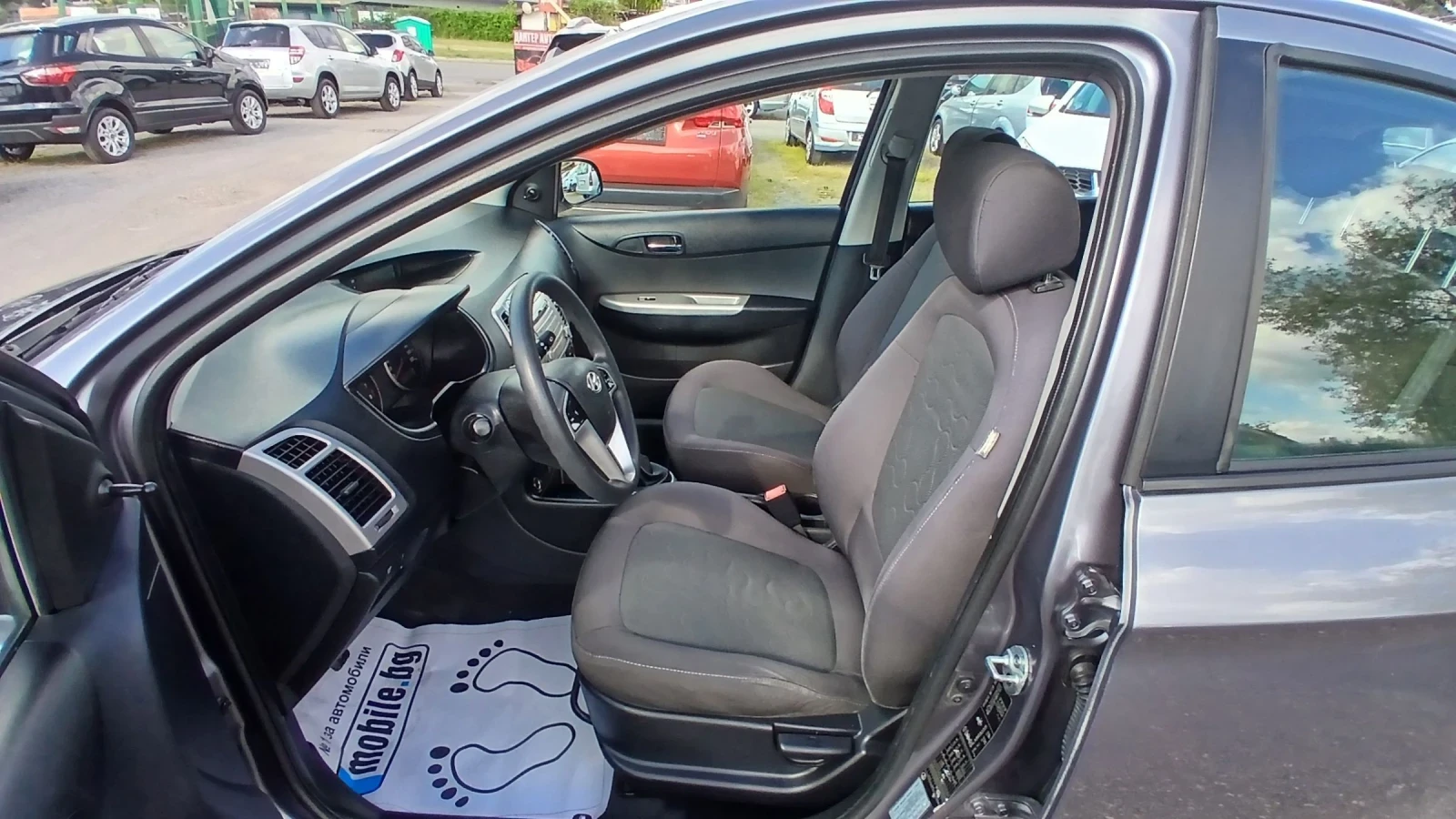 Hyundai I20 1, 25i, снимка 8 - Автомобили и джипове - 54891836
