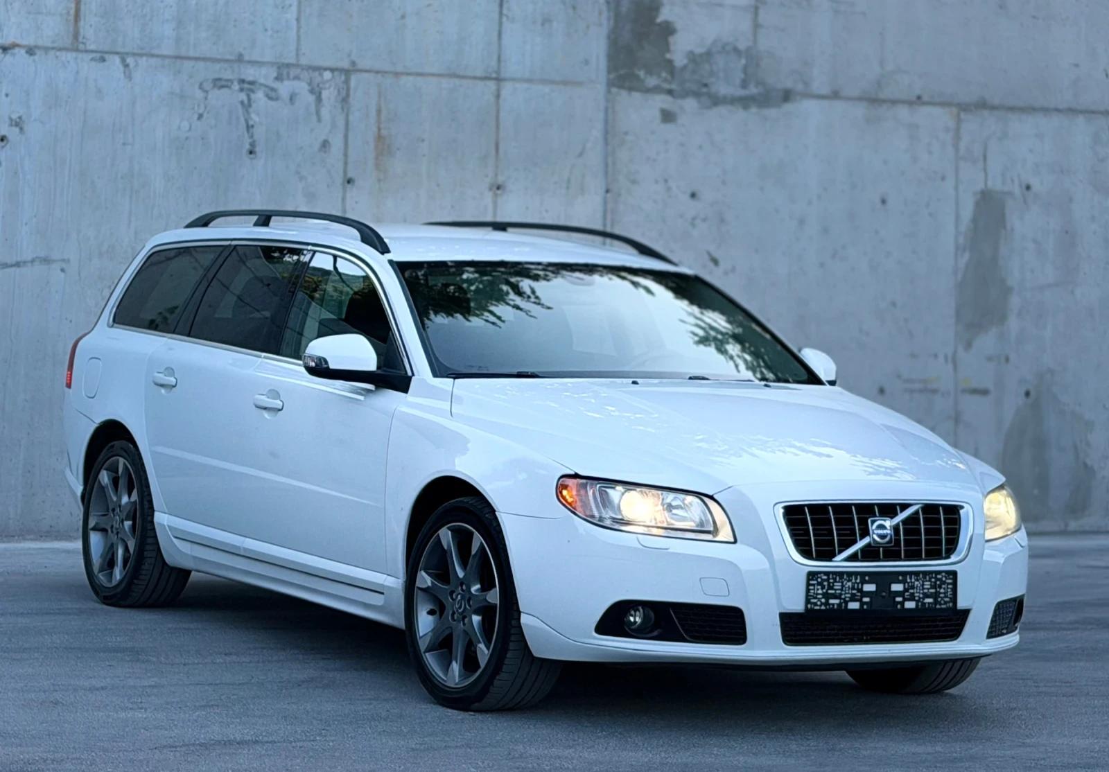 Volvo V70 2.4D5 185к.с * 4х4* * Ръчка* * Обдухване* 
