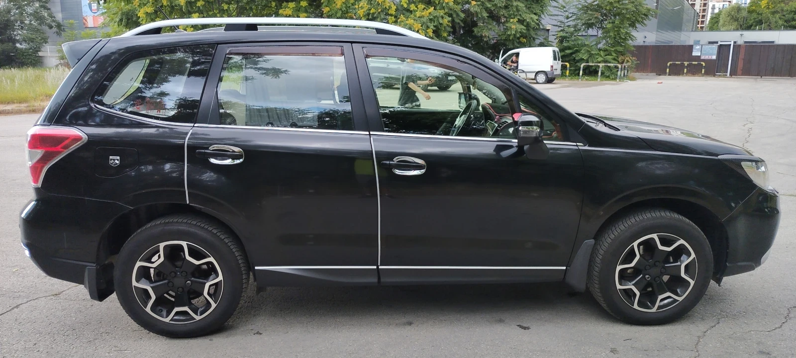 Subaru Forester 2.0, снимка 6 - Автомобили и джипове - 55211356
