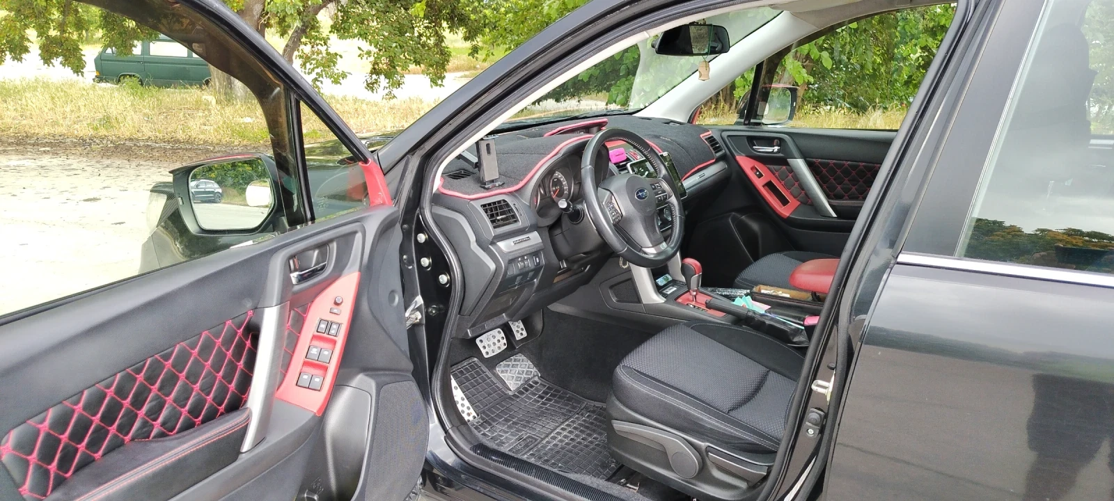 Subaru Forester 2.0, снимка 12 - Автомобили и джипове - 55211356