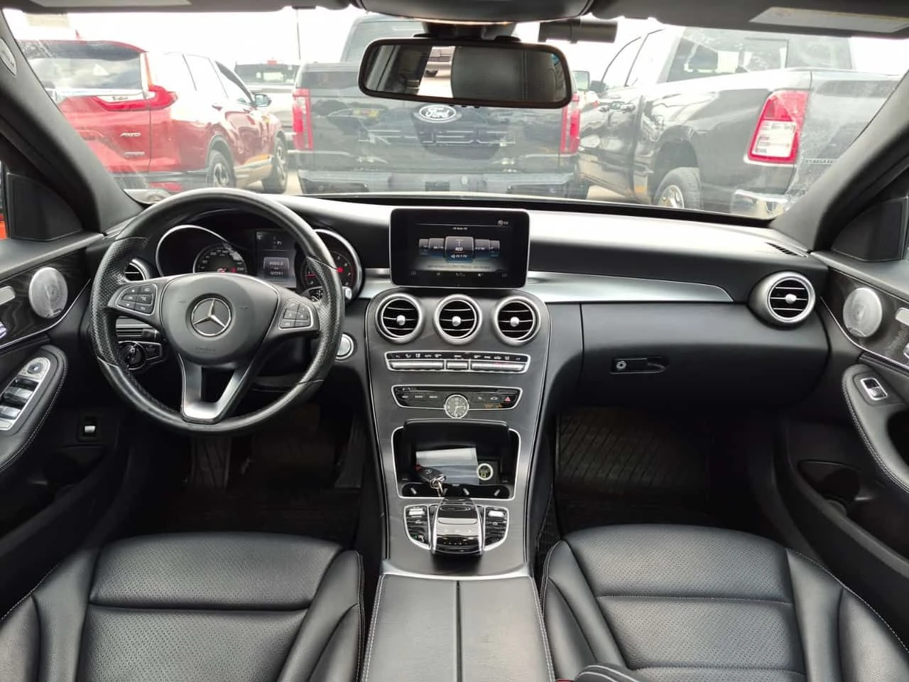 Mercedes-Benz C 300 АМГ ПАКЕТ/CARFAX /Кожа/Нави/Подгрев/Панорама, снимка 10 - Автомобили и джипове - 55619395