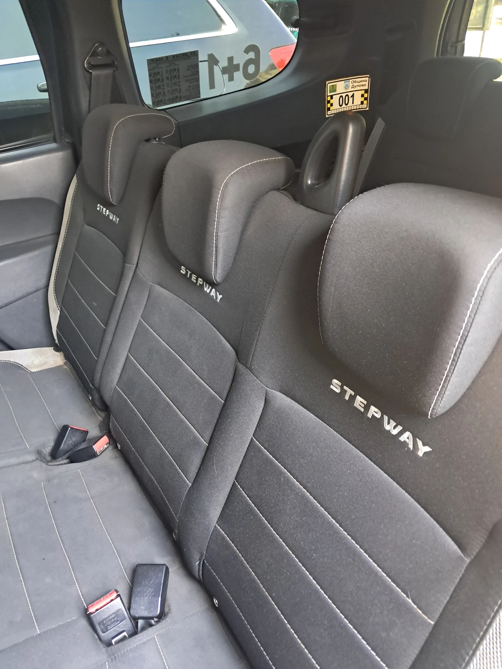 Dacia Lodgy, снимка 7 - Автомобили и джипове - 55777528