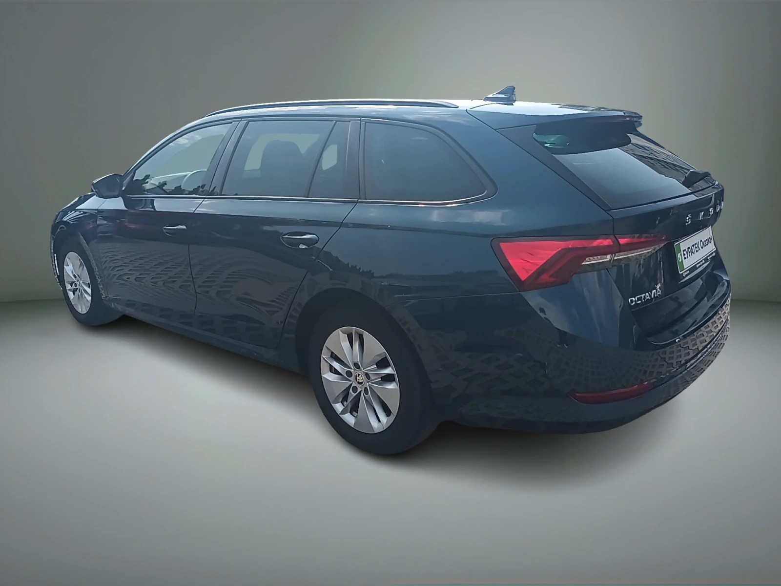 Skoda Octavia 1.5TSI / 6MT, снимка 3 - Автомобили и джипове - 55798432