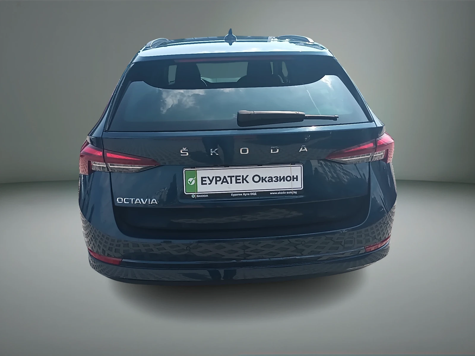 Skoda Octavia 1.5TSI / 6MT, снимка 4 - Автомобили и джипове - 55798432