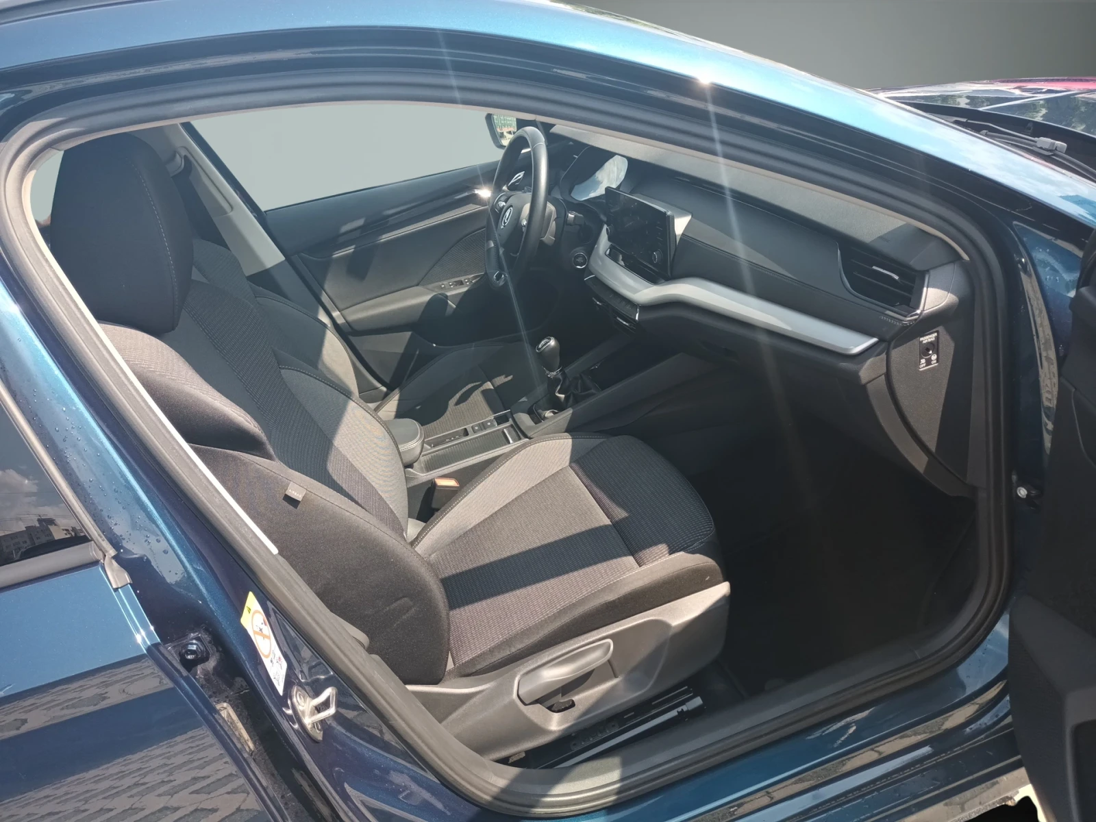 Skoda Octavia 1.5TSI / 6MT, снимка 14 - Автомобили и джипове - 55798432