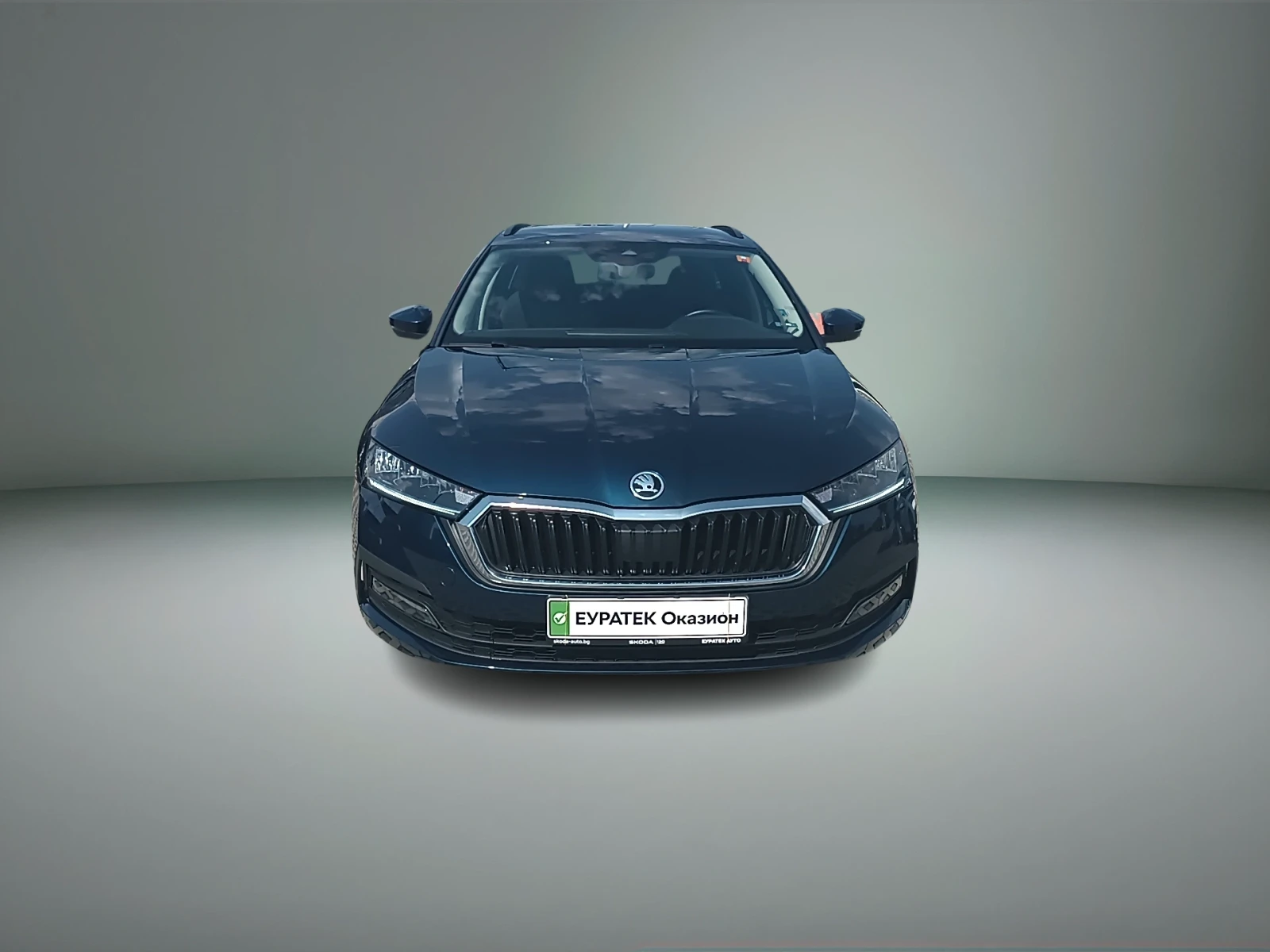 Skoda Octavia 1.5TSI / 6MT, снимка 8 - Автомобили и джипове - 55798432