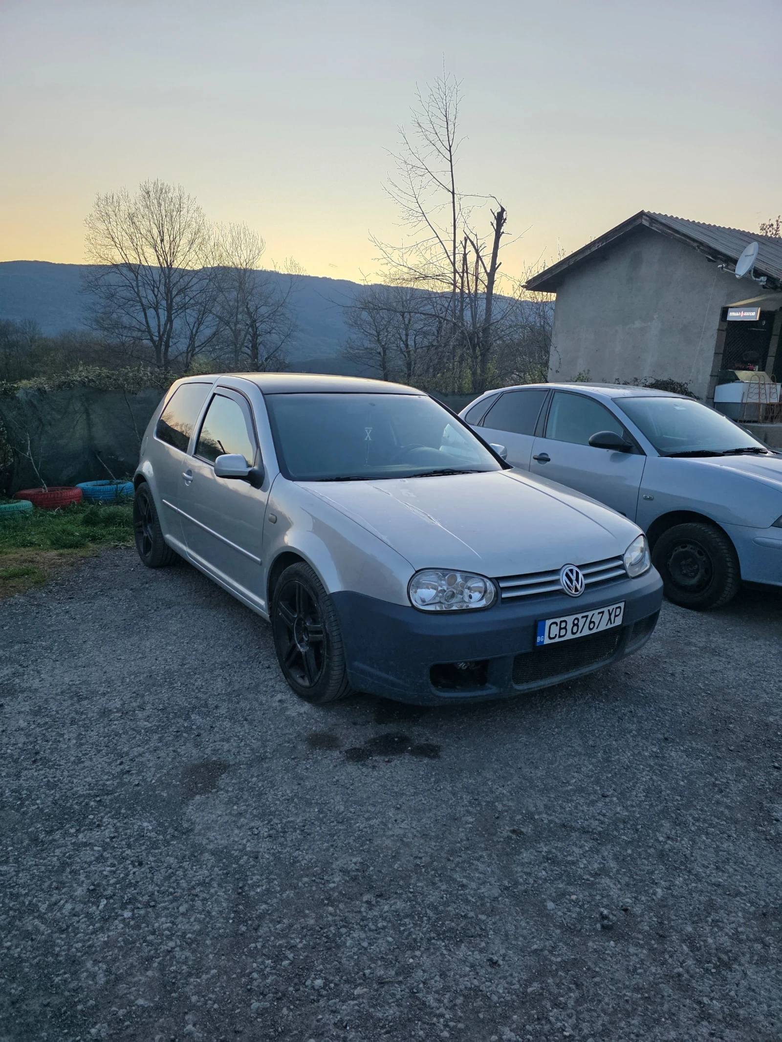VW Golf, снимка 3 - Автомобили и джипове - 55969372
