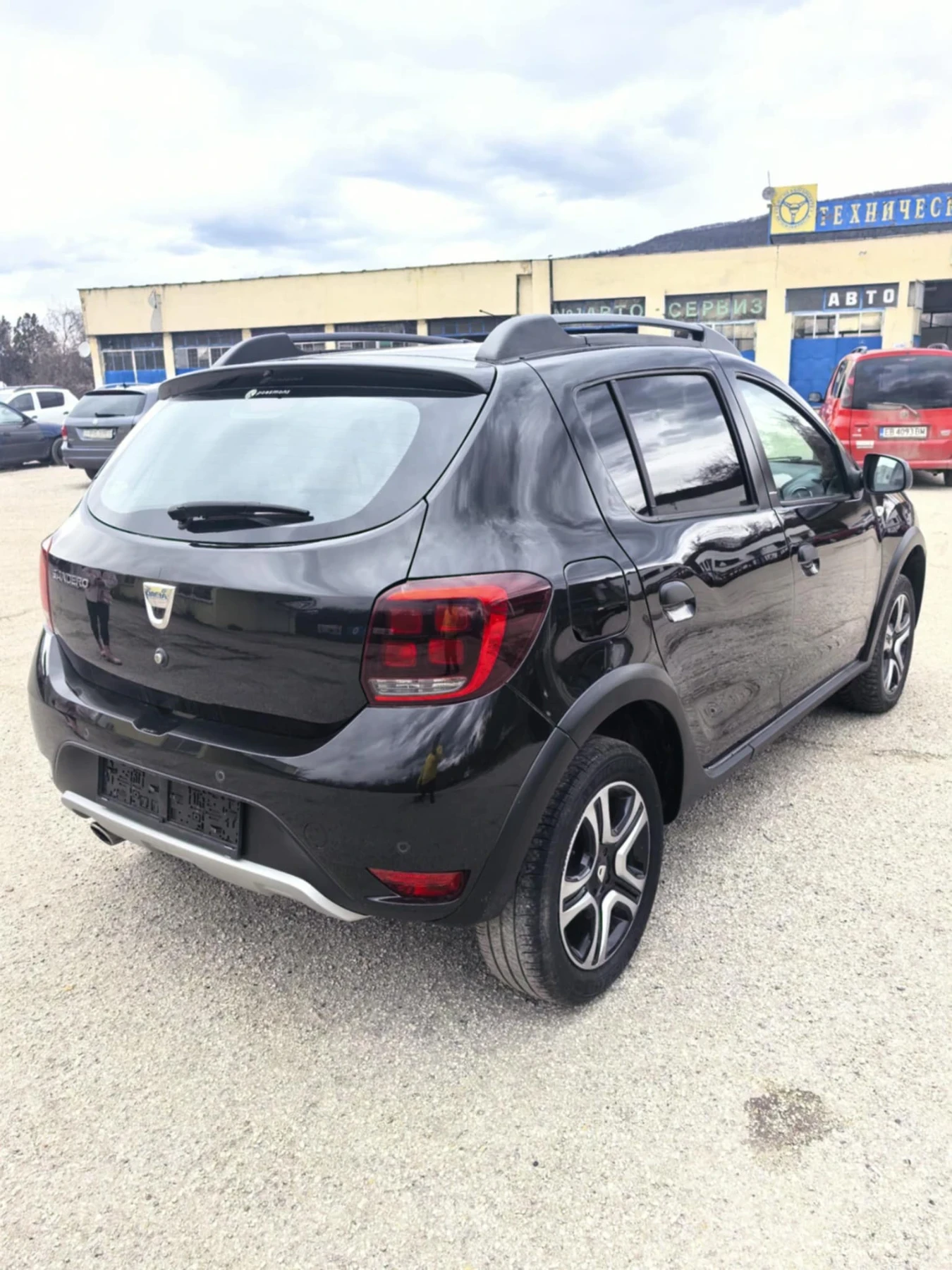 Dacia Sandero, снимка 4 - Автомобили и джипове - 56406701
