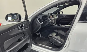 Volvo XC60 T8 R-design | ПАНОРАМА | 360 КАМЕРА | HEAD-UP | , снимка 10