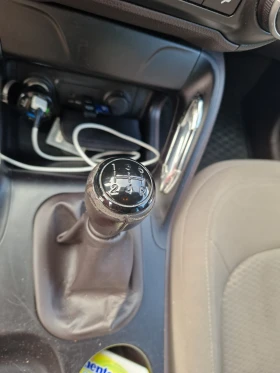 Обява за продажба на Hyundai IX35 ~17 200 лв. - изображение 11