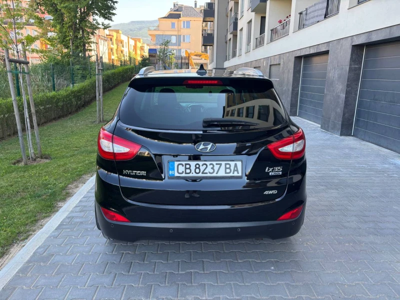 Hyundai IX35 2.0 CRDI / 4WD / 184 к.с. / 4х4, снимка 4 - Автомобили и джипове - 52582208