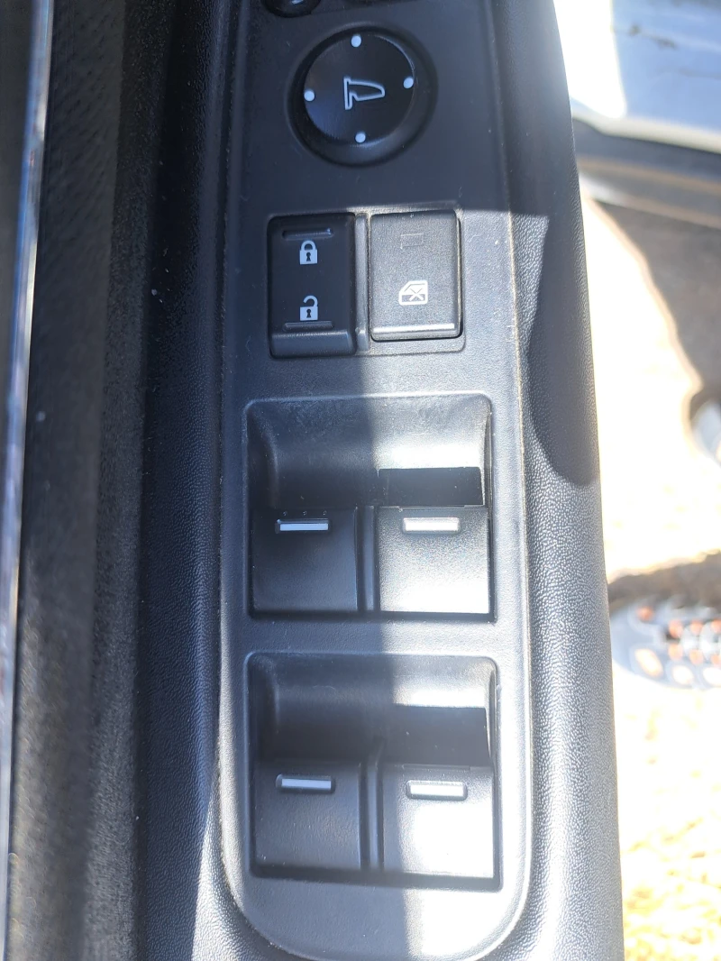 Honda Hr-v, снимка 11 - Автомобили и джипове - 52671526