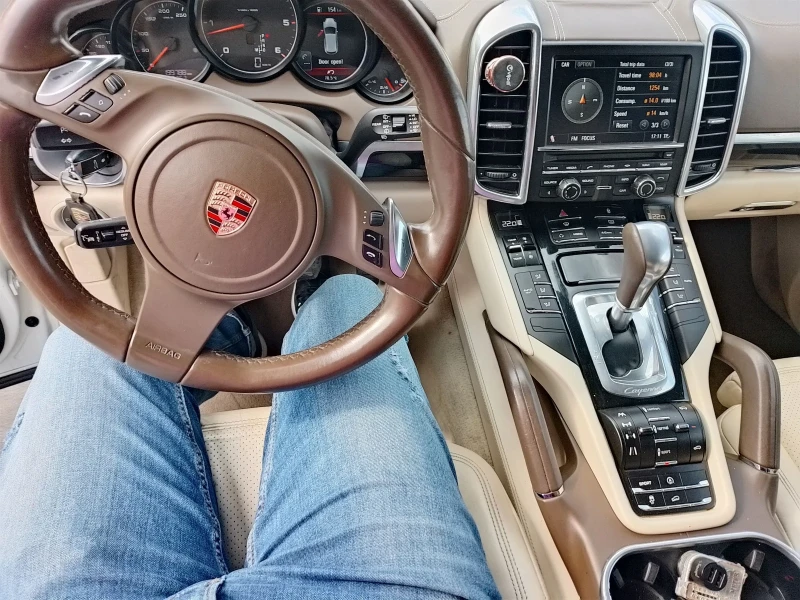 Porsche Cayenne, снимка 7 - Автомобили и джипове - 52682869