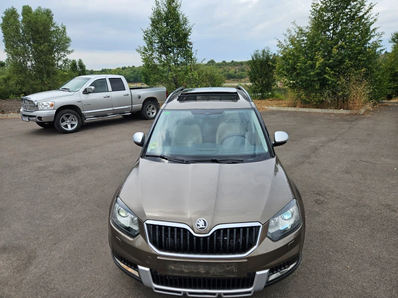 Skoda Yeti 2.0 d 150k.c, снимка 8 - Автомобили и джипове - 51352298