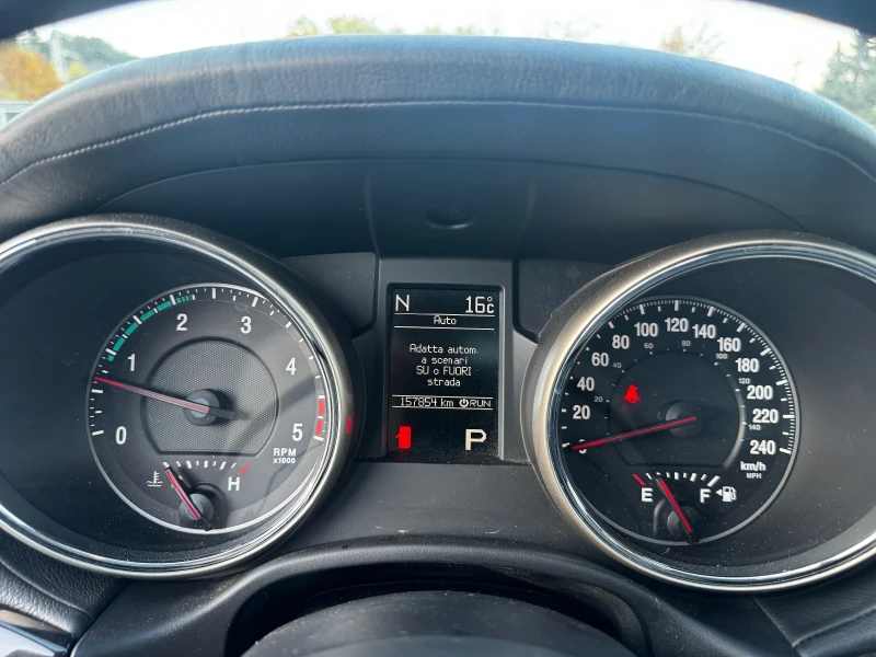 Jeep Grand cherokee 3.0CRD Overland, снимка 9 - Автомобили и джипове - 52130749