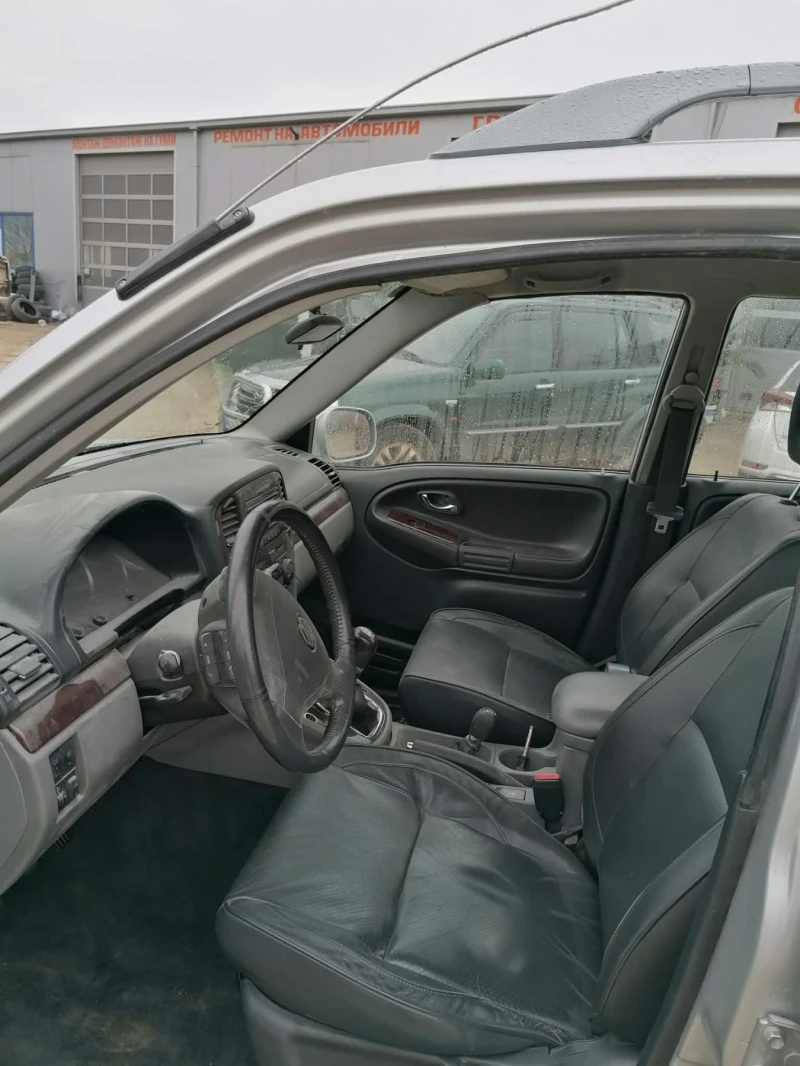 Suzuki Grand vitara 2.0 hdi, снимка 7 - Автомобили и джипове - 52856355