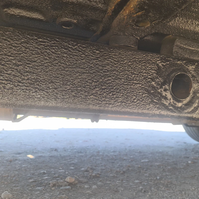 Suzuki Grand vitara 2.0 hdi, снимка 15 - Автомобили и джипове - 52856355