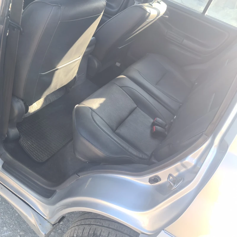 Suzuki Grand vitara 2.0 hdi, снимка 9 - Автомобили и джипове - 52856355