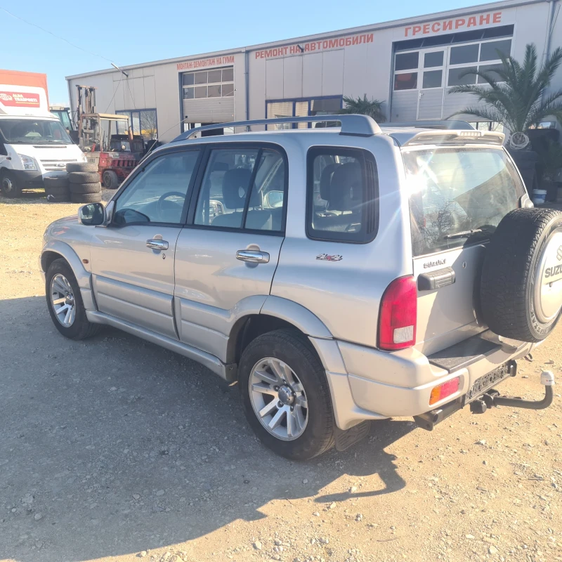 Suzuki Grand vitara 2.0 hdi, снимка 7 - Автомобили и джипове - 52856355