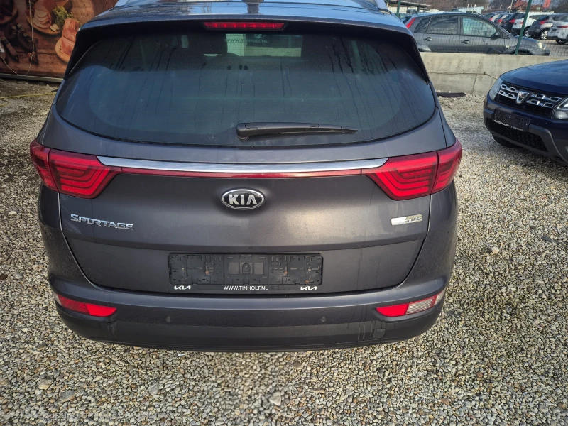Kia Sportage 2 WD 1.7 CRDI АВТОМАТИК 7 скорости, снимка 11 - Автомобили и джипове - 52975920