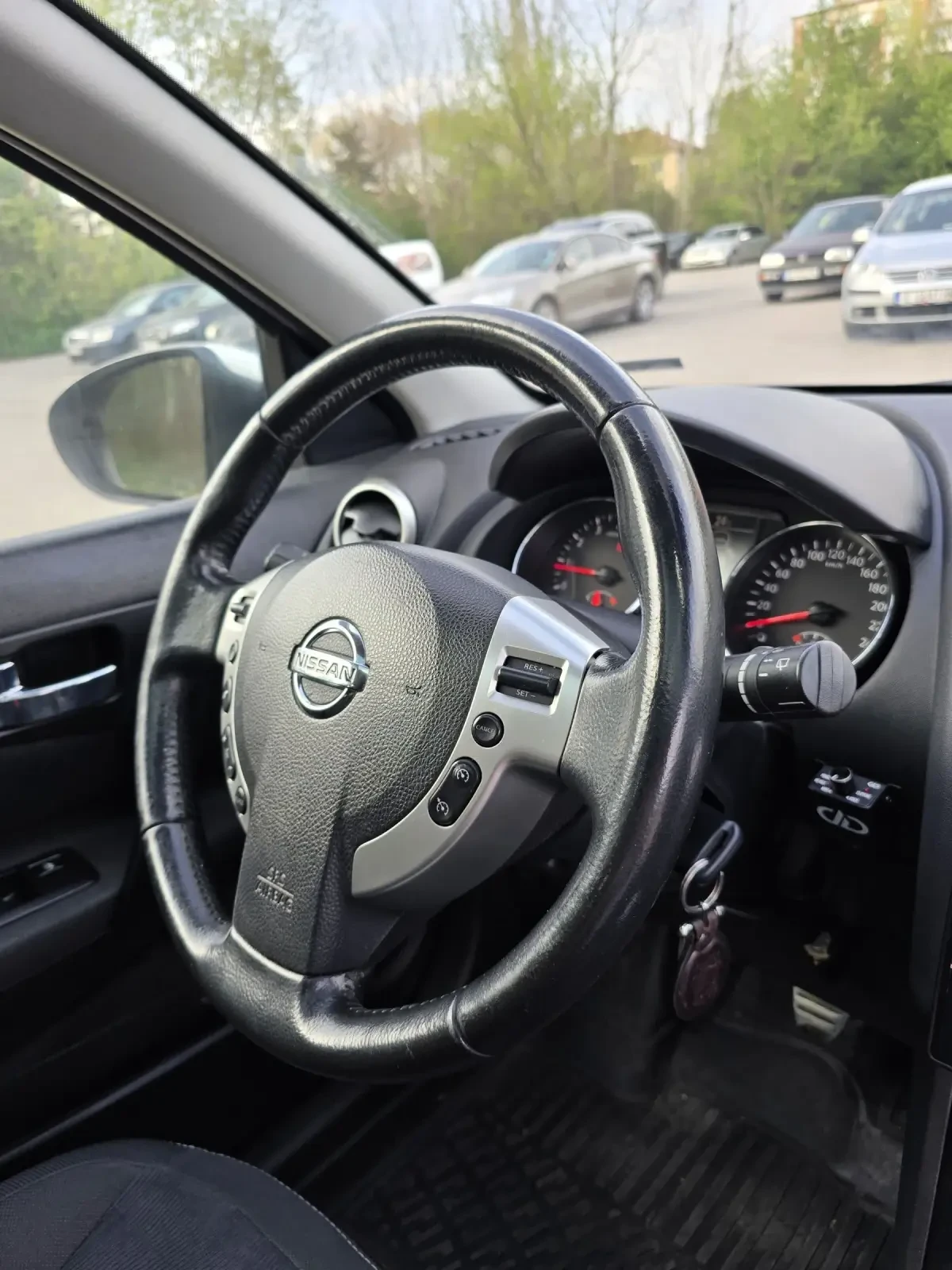 Nissan Qashqai 2.0L. 4х4/ Газ/Панорама/360  - изображение 7
