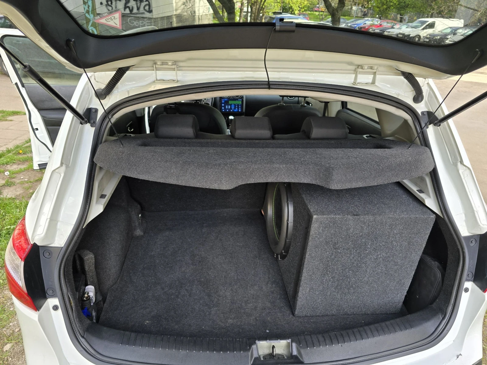 Nissan Qashqai 2.0L. 4х4/ Газ/Панорама/360  - изображение 4