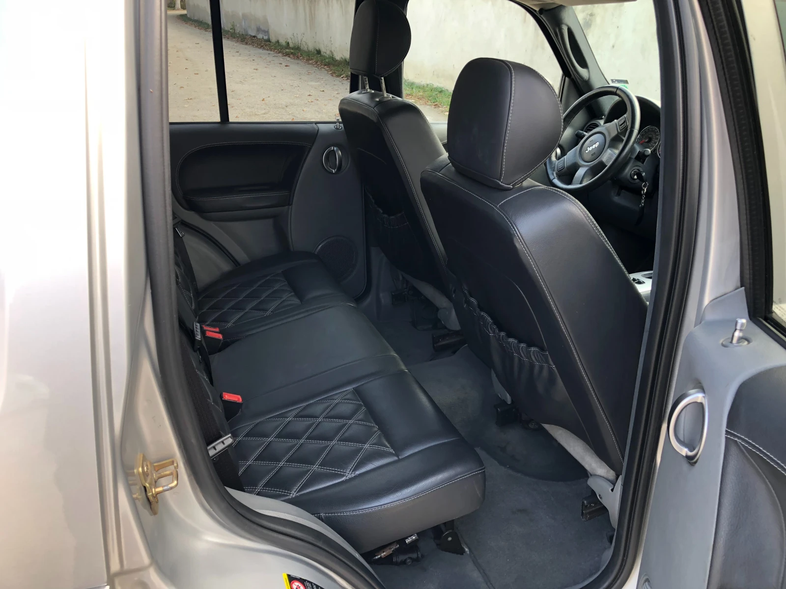 Jeep Cherokee 2, 8 CRD LIMITED - изображение 10