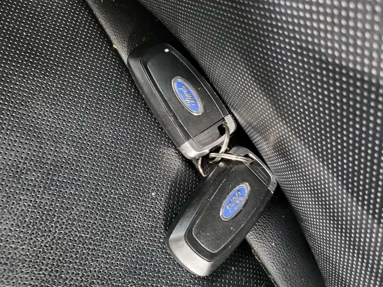 Ford Explorer * LIMITED* 360 КАМЕРА* ПОДГРЕВИ* ОБДУХВАНЕ* 2 КЛЮЧ, снимка 8 - Автомобили и джипове - 54122700