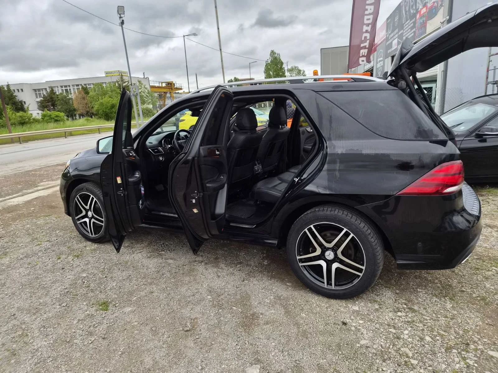 Mercedes-Benz GLE 350 AMG PACK 4MATIC, снимка 13 - Автомобили и джипове - 54589701