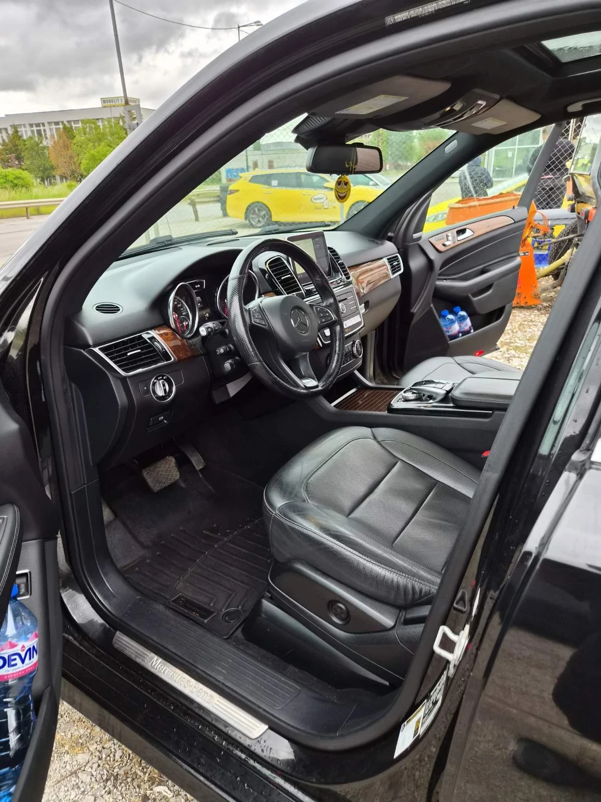 Mercedes-Benz GLE 350 AMG PACK 4MATIC, снимка 3 - Автомобили и джипове - 54589701