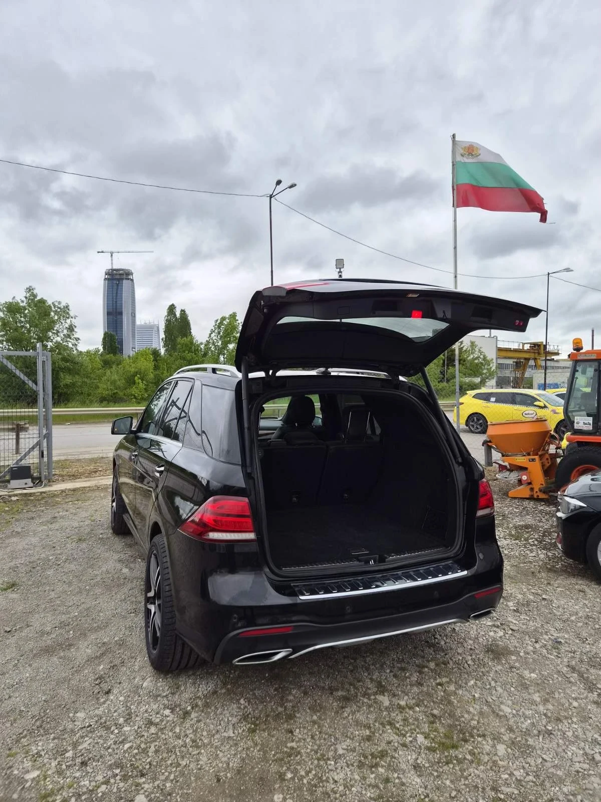 Mercedes-Benz GLE 350 AMG PACK 4MATIC, снимка 12 - Автомобили и джипове - 54589701