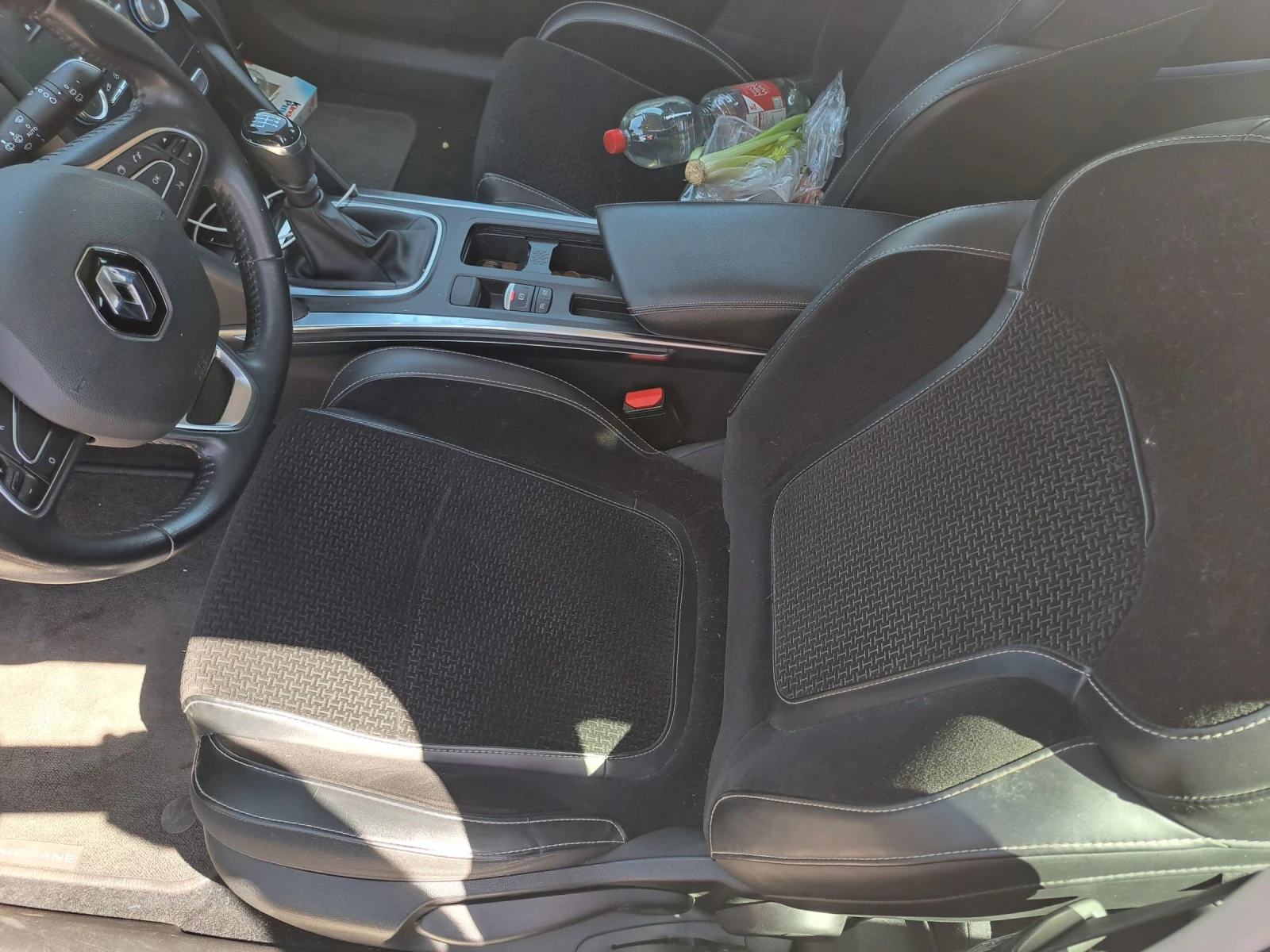 Renault Kadjar 1.5TDI Автомат Холандия, снимка 7 - Автомобили и джипове - 55235689