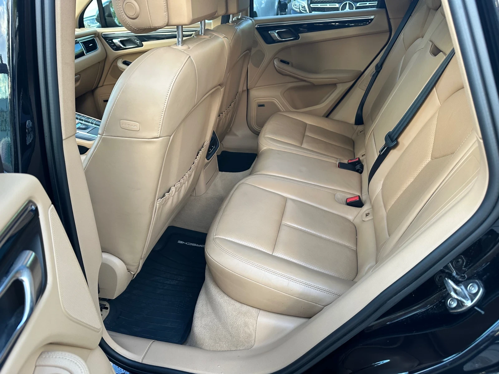 Porsche Macan, снимка 14 - Автомобили и джипове - 55418986