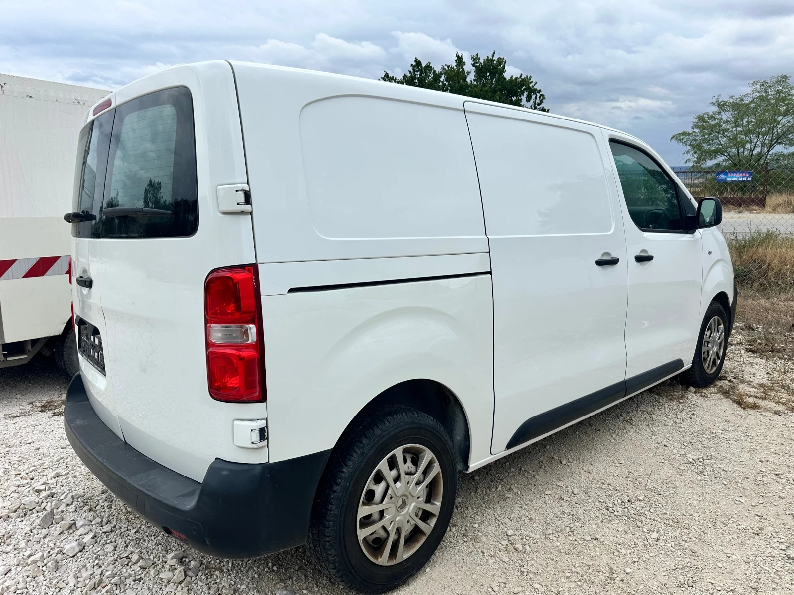 Citroen Jumpy 2.0 - изображение 3
