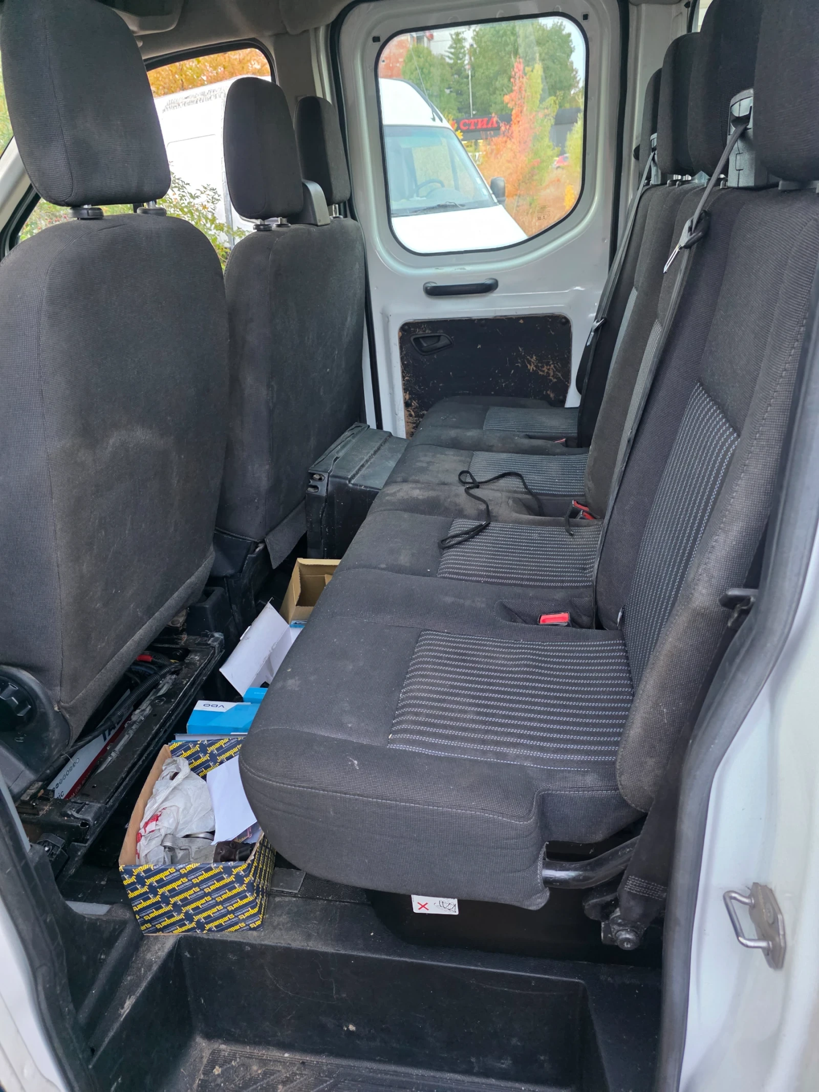 Ford Transit 2.0 ecoblue 130ks, снимка 8 - Бусове и автобуси - 56415785