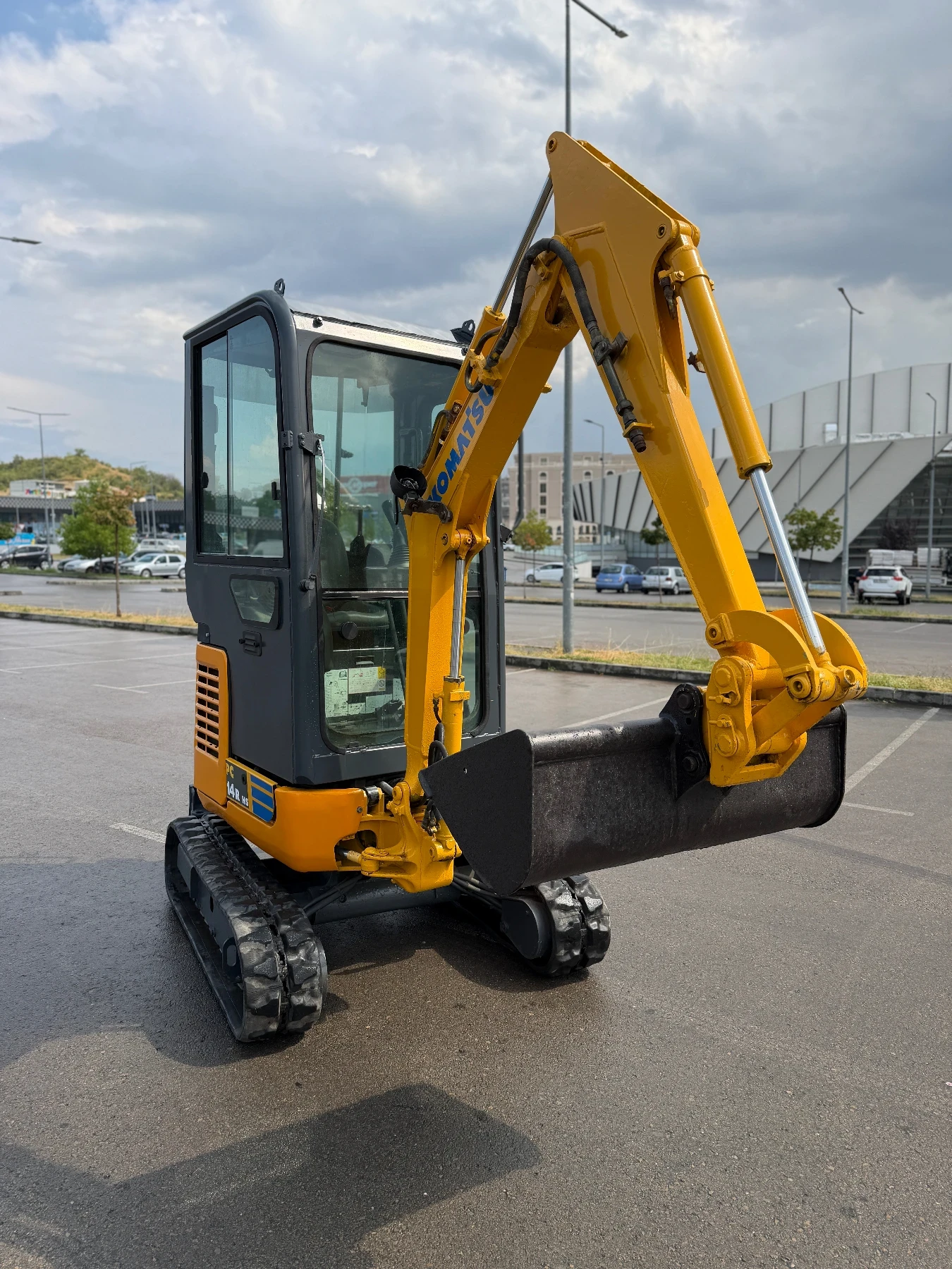 Багер Komatsu PC14R Разпъващи вериги, снимка 2 - Индустриална техника - 55840659