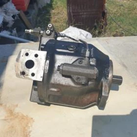 Хидравлична помпа за багер Caterpillar, снимка 1