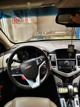 Chevrolet Cruze, снимка 8 - Автомобили и джипове - 45045649