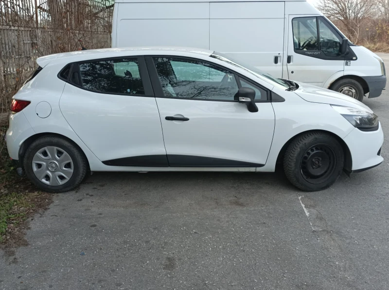 Renault Clio, снимка 2 - Автомобили и джипове - 48427607