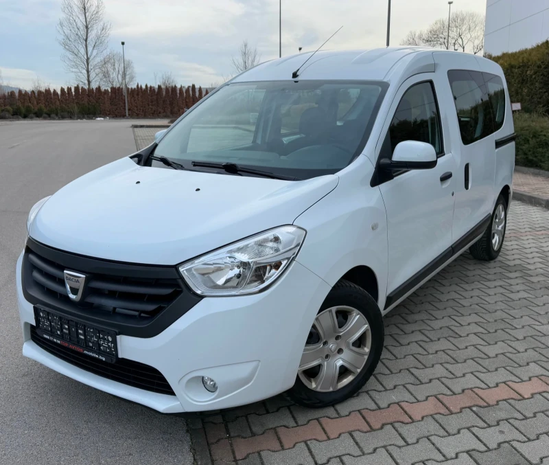 Dacia Dokker 1.5 DCI * ПЪТНИЧЕСКА* * КЛИМАТИК* Серв.книжка, снимка 1 - Автомобили и джипове - 48839943