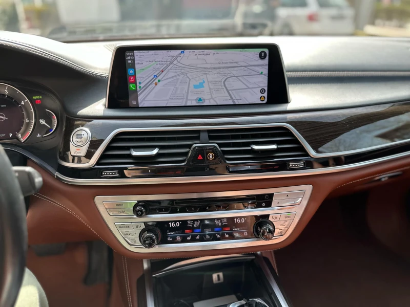 BMW 740 xd Individual, снимка 12 - Автомобили и джипове - 51993077