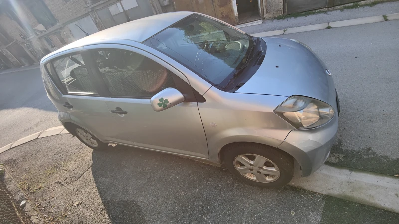 Daihatsu Sirion AWD, снимка 7 - Автомобили и джипове - 51893775