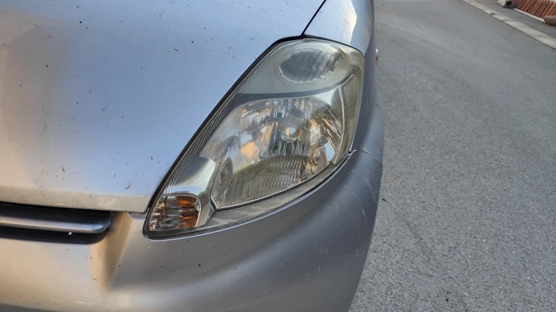 Daihatsu Sirion AWD, снимка 6 - Автомобили и джипове - 51893775